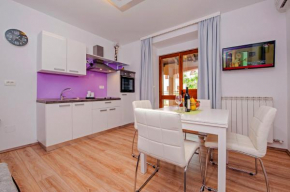 Гостиница Apartment Api  Ровинь